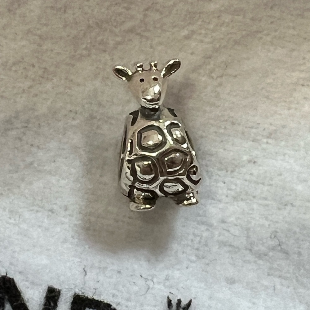 Pandora Giraffe charm